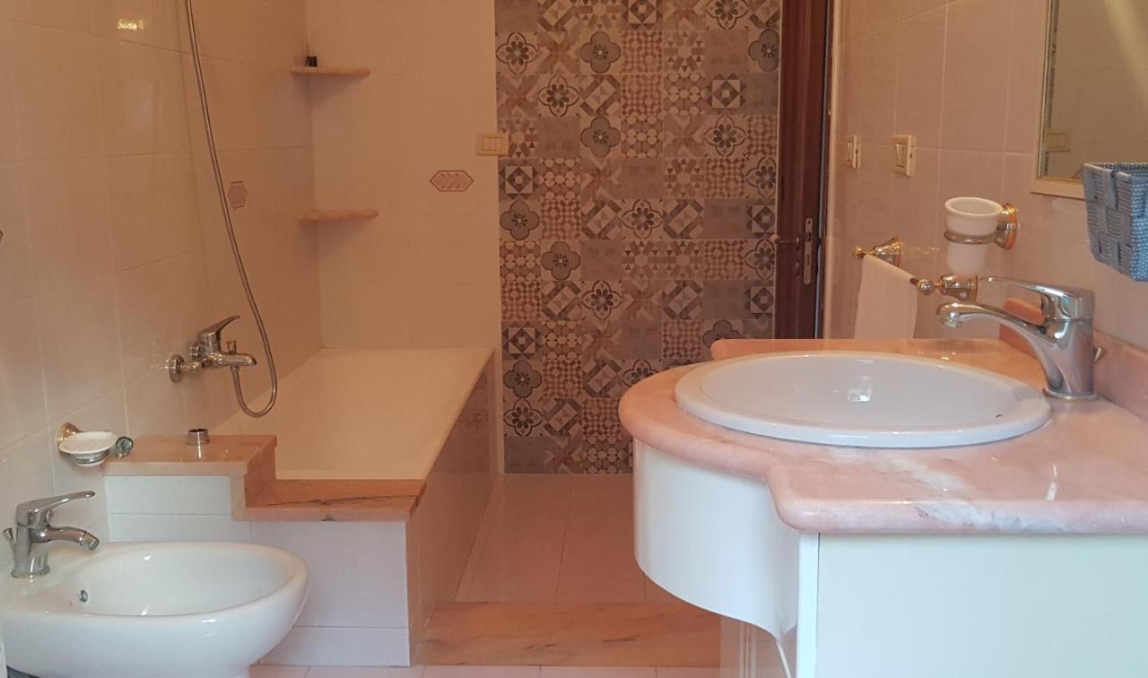B&B La Costa Di Naxos Джардіні-Наксос Екстер'єр фото