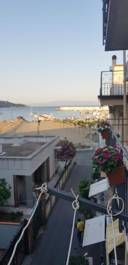 B&B La Costa Di Naxos Джардіні-Наксос Екстер'єр фото