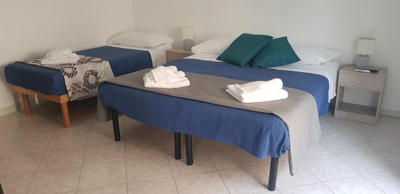 B&B La Costa Di Naxos Джардіні-Наксос Екстер'єр фото