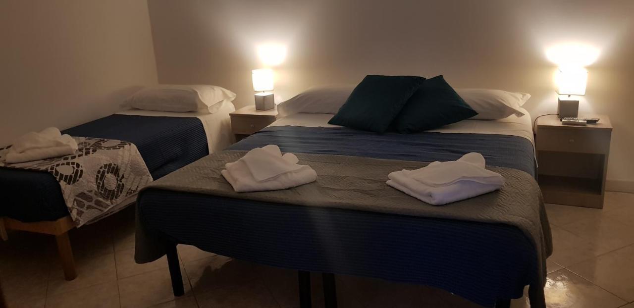 B&B La Costa Di Naxos Джардіні-Наксос Екстер'єр фото