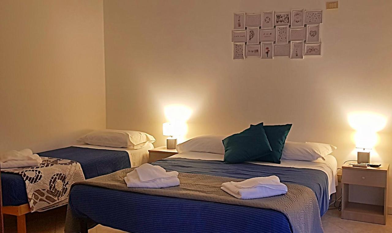 B&B La Costa Di Naxos Джардіні-Наксос Екстер'єр фото
