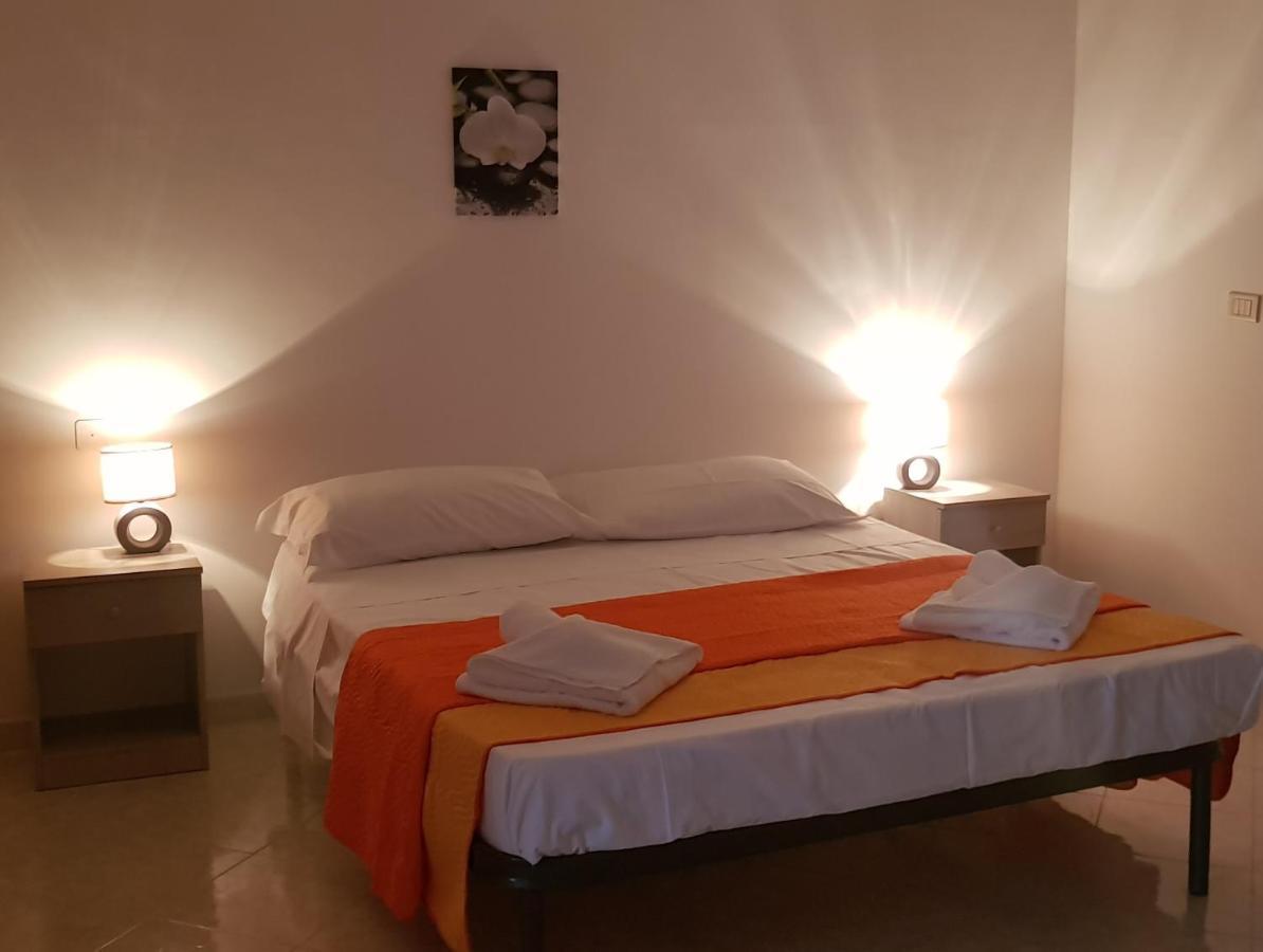 B&B La Costa Di Naxos Джардіні-Наксос Екстер'єр фото