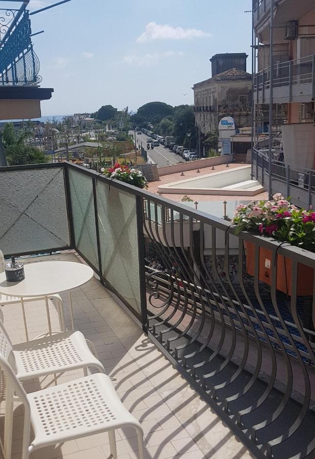 B&B La Costa Di Naxos Джардіні-Наксос Екстер'єр фото