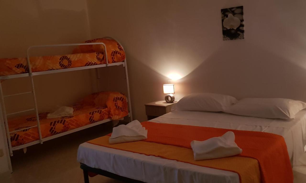 B&B La Costa Di Naxos Джардіні-Наксос Екстер'єр фото